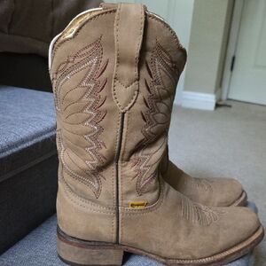 Tan Heeled Boots